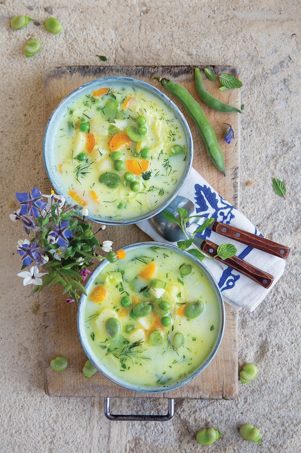 letnia-zupa-z-bobu-01.jpg