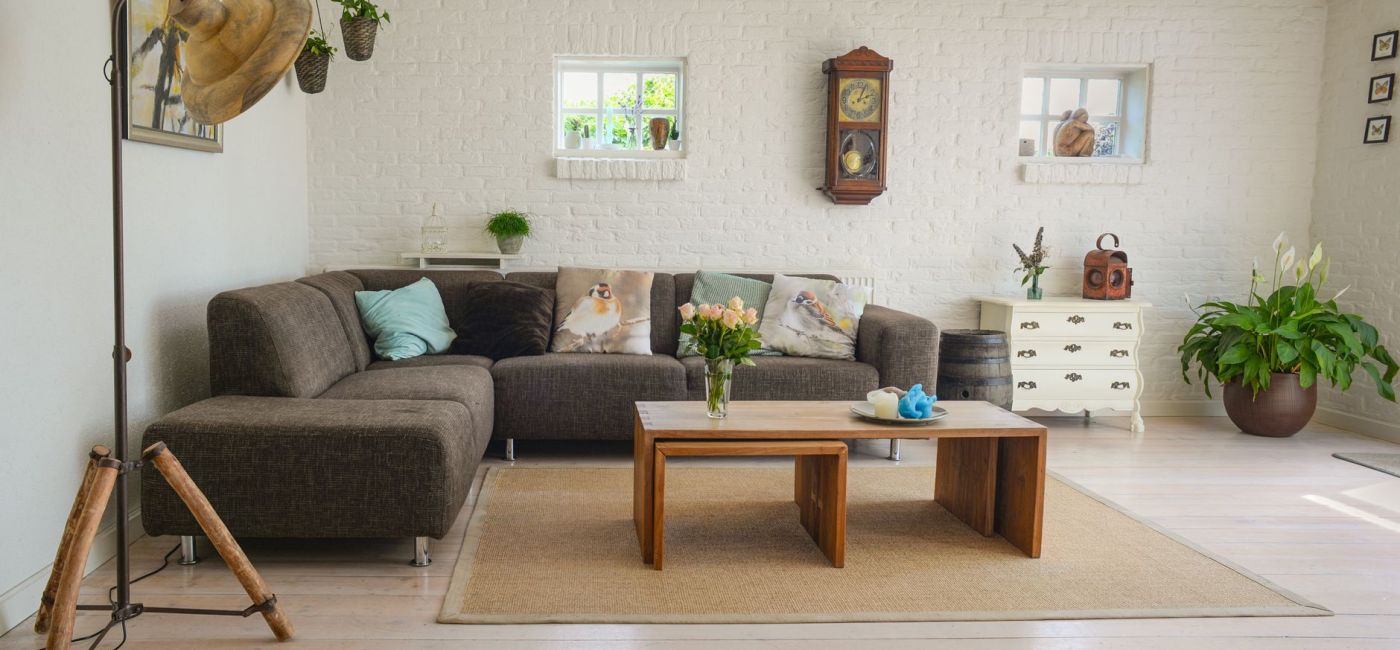 20260626091815_living-room-couch-interior-room-584399.jpeg.jpg.jpg
