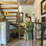 drewniany dom pod miastem