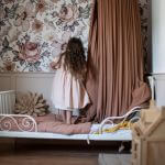 baldachim nad łóżkiem