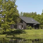 drewniany dom na wsi