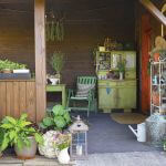 stary drewniany dom w stylu rustykalnym