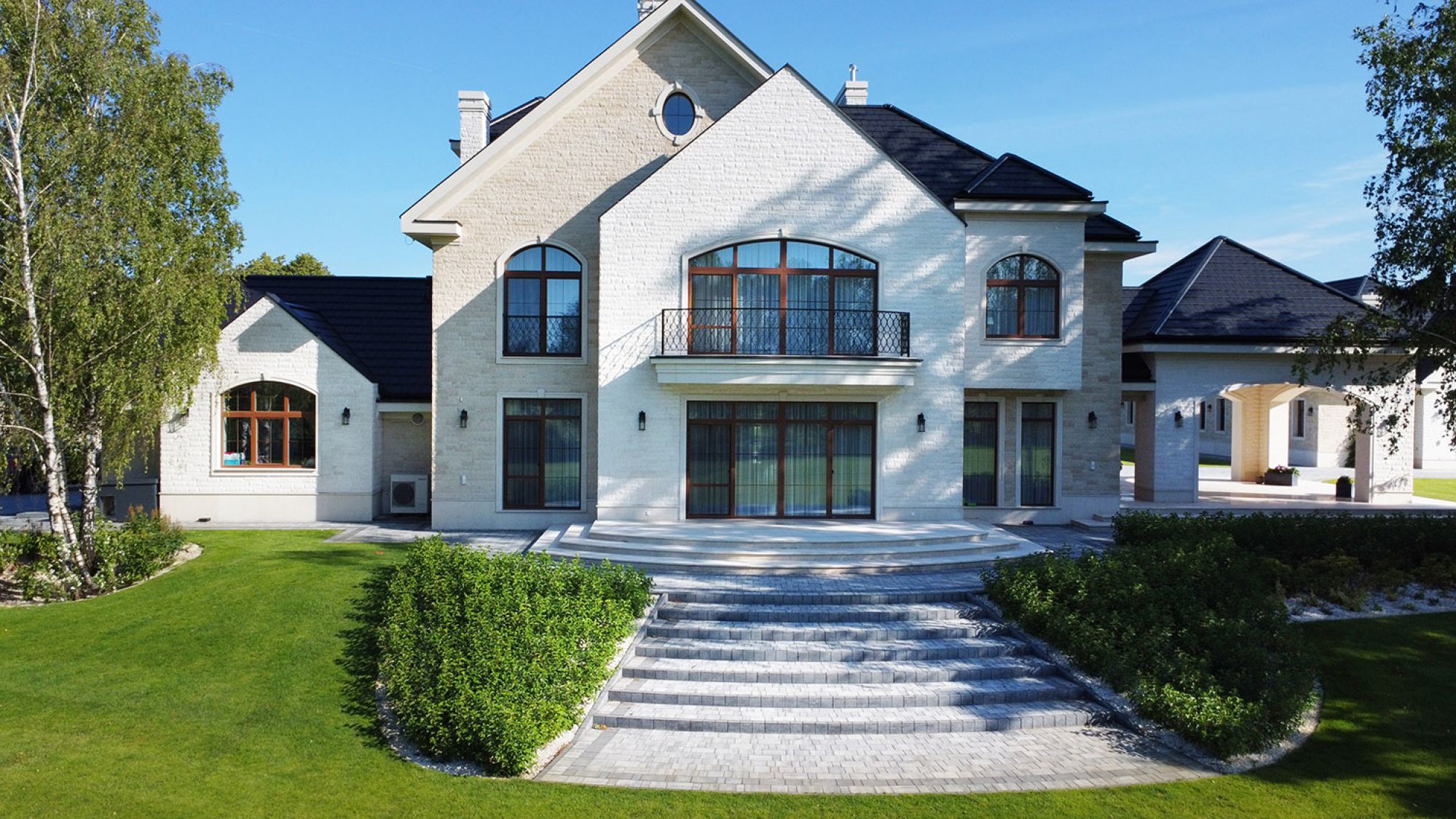 kamienne elewacje hematyt