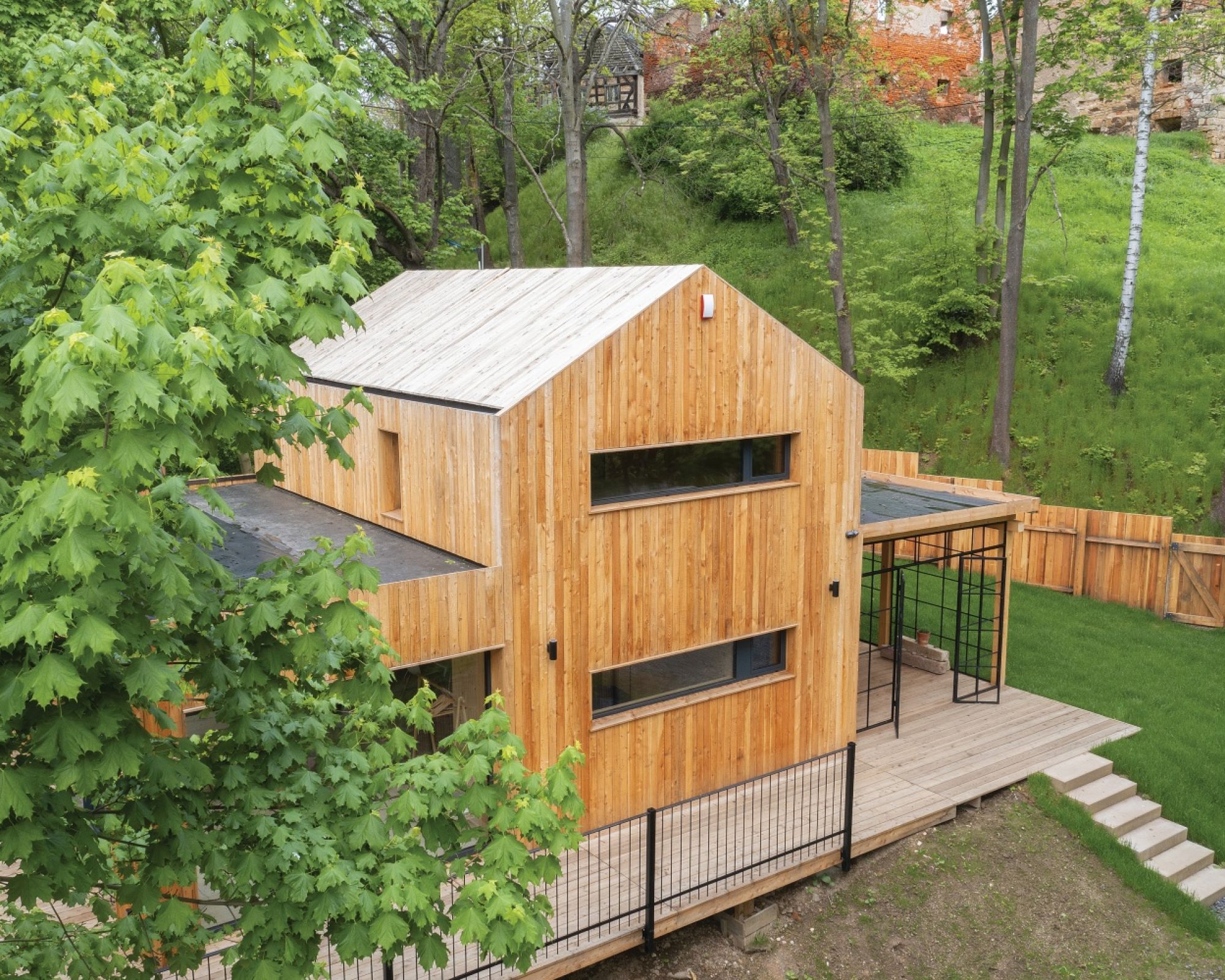 Czy można zbudować dom zero waste w pół roku? Można! Oto przykład z Dolnego Śląska