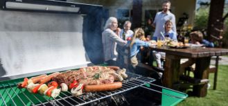 Jak przygotować się na sezon grillowy? 5 niezbędnych akcesoriów na wiosnę Jak przygotować się na sezon grillowy - 5 niezbędnych akcesoriów