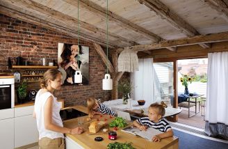 Cegła i drewno we wnętrzach apartamentu na poddaszu Cegła i drewno we wnętrzach apartamentu na poddaszu
