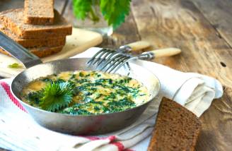 Frittata z pokrzywy dania z pokrzywy