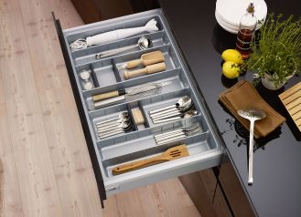 5 sprytnych sposobów na organizację szuflad w kuchni. Bo porządek w kuchni to więcej przyjemności z gotowania i mniej stresu