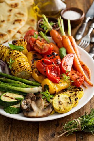 Warzywa na ruszt! Przepisy na dania z grillowanymi warzywami Warzywa na ruszt! Przepisy na dania z grillowanymi warzywami