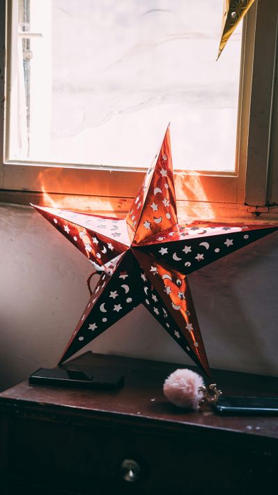 fot. yosef futsum/ unsplash gwiazda dekoracja