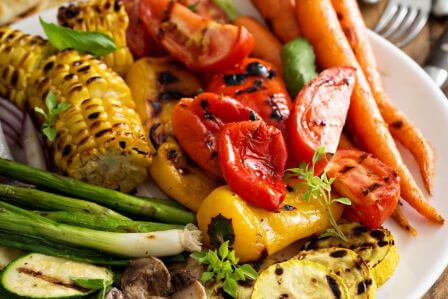 Warzywa na ruszt! Przepisy na dania z grillowanymi warzywami