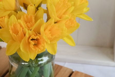 Kwiatowe kompozycje, dzięki którym wiosna zagości w twoim domu