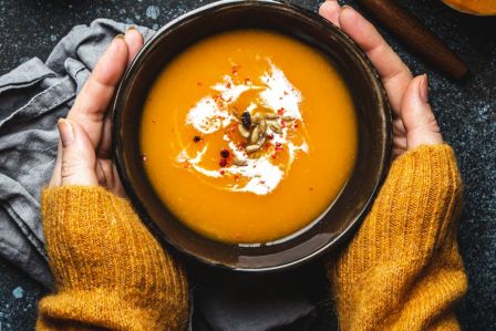 10 pomysłów na zupy idealne na jesień