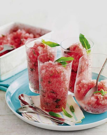 Orzeźwiająca granita arbuzowa