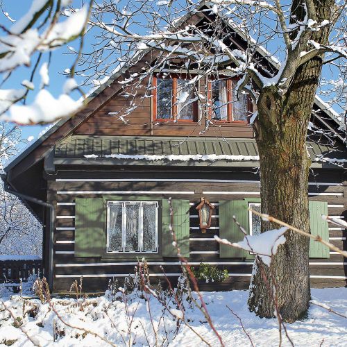 stary dom w bieszczadach