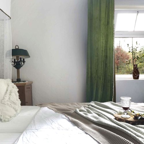 sypialnia w stylu cottagecore