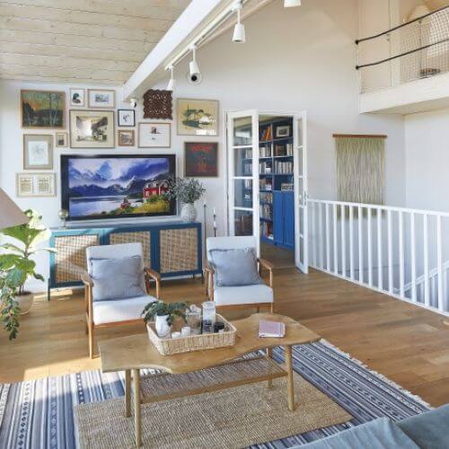 dom skandynawski salon i schody