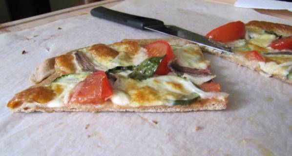 Pizza EKO z mąki razowej