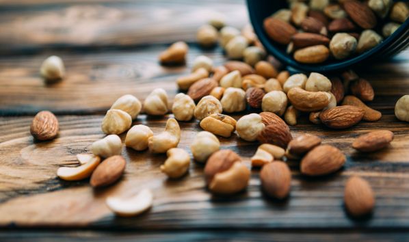 jak kupować orzechy