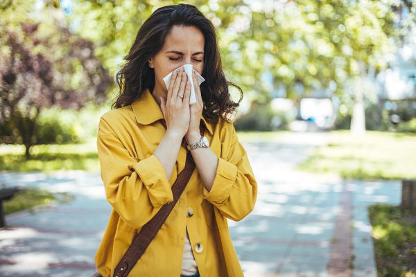 Jak unikać kontaktu z alergenami, będąc osobą uwielbiającą kontakt z naturą? alergia