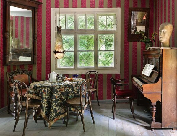 Rustykalny dom ukryty w Puszczy Kozienickiej