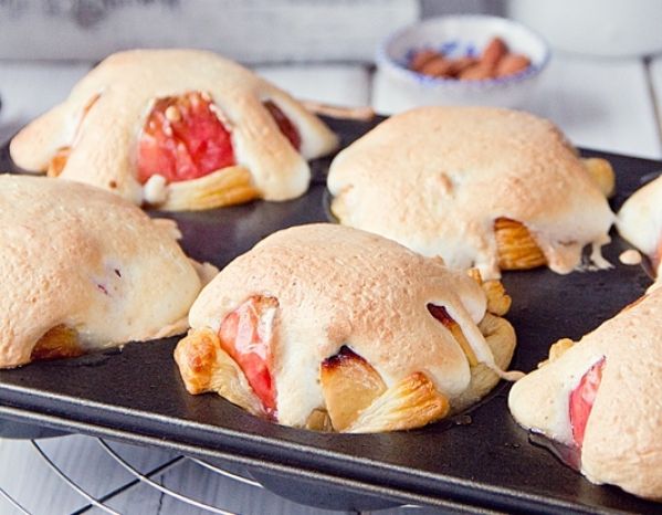 Jabłka pieczone pod bezą kokosową