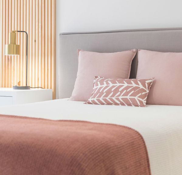 łóżko tapicerowane