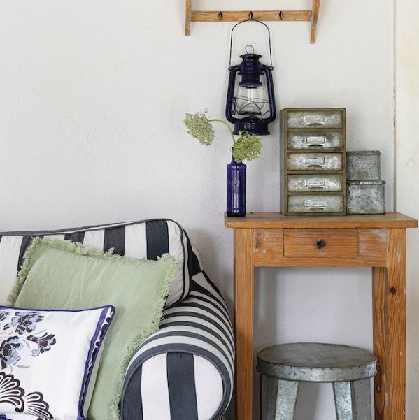 kuchnie drewno i biel