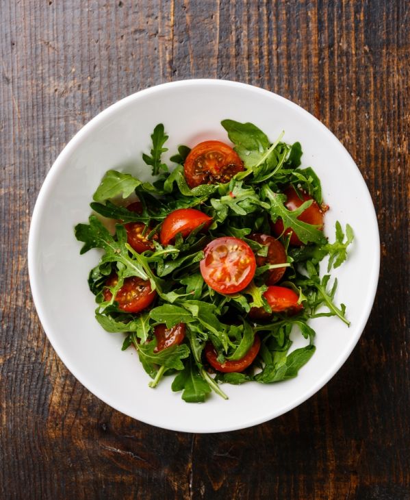 Sałatka z pomidorkami koktajlowymi