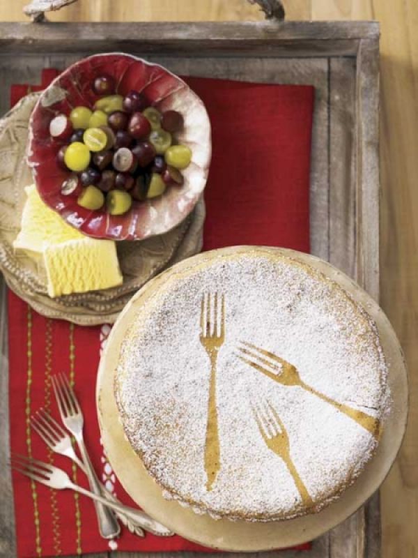 Ciasto migdałowe z winogronami