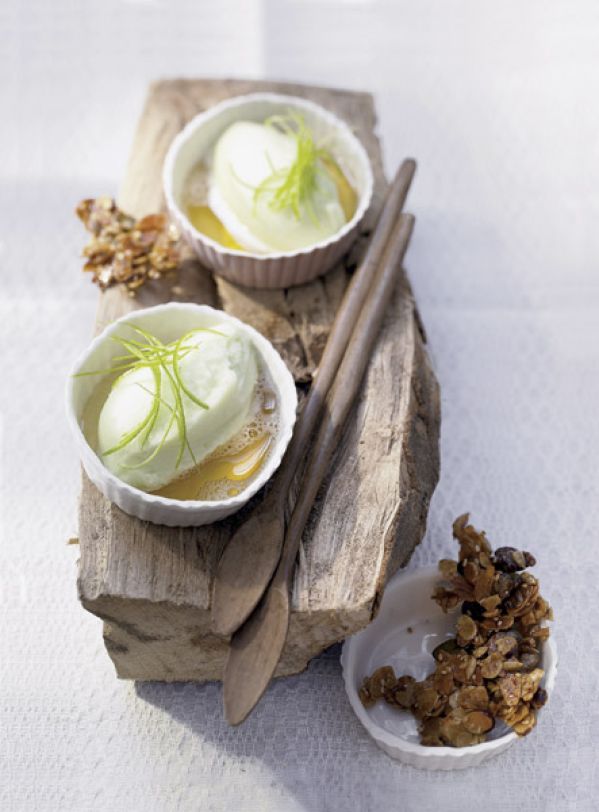 Sorbet jabłkowy z orzechami w miodzie