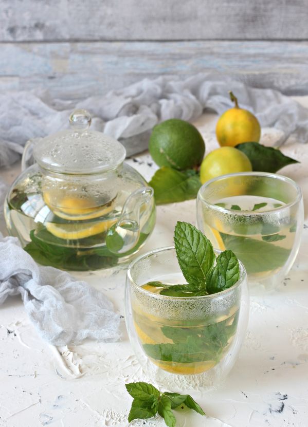 Mięta: pyszny sposób na orzeźwienie. Poznaj właściwości, odmiany i zastosowanie mięty