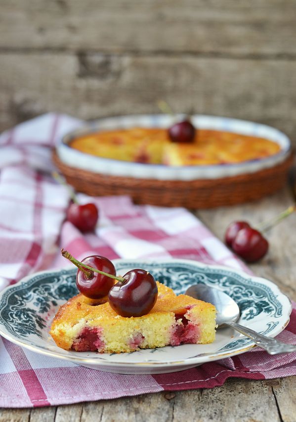 Bezglutenowe ciasto z czereśniami