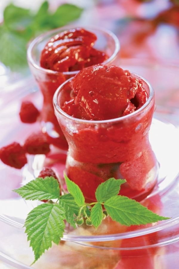 Sorbet malinowy z miętą