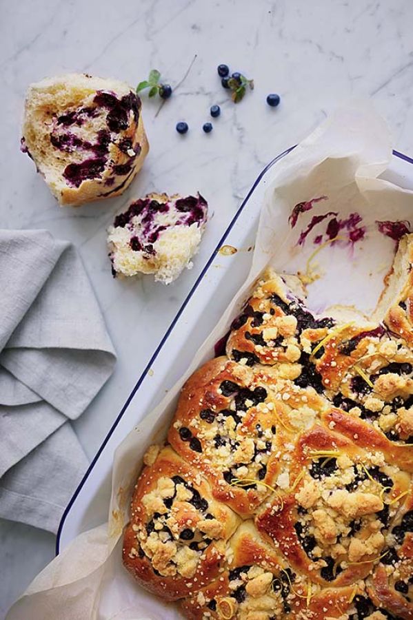 Bułeczki cytrynowe z owocami