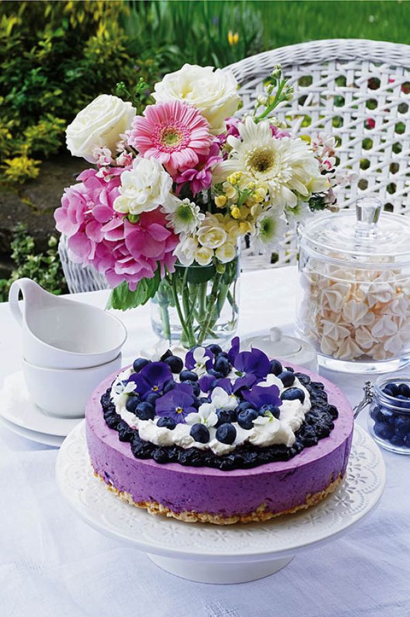 Jagodowy sernik na zimno