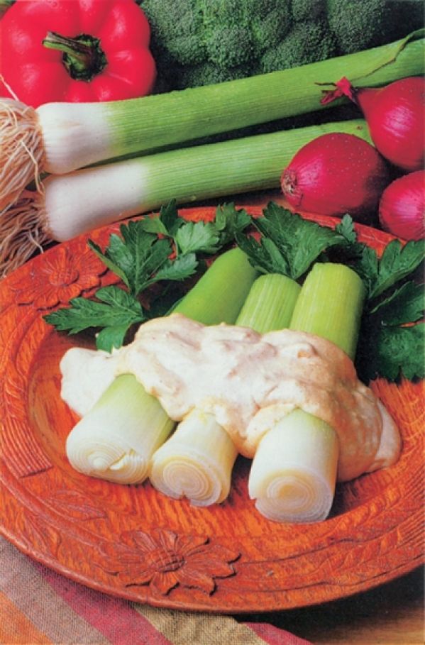 Pory zapiekane z bryndzą