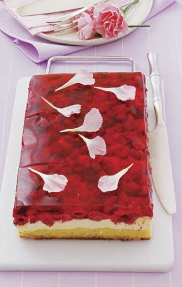 Ciasto poziomkowe z galaretką