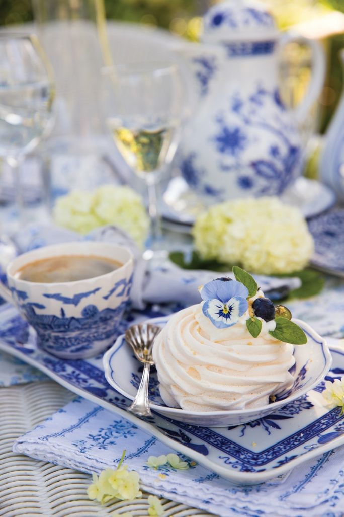 Kobaltowa porcelana bezik