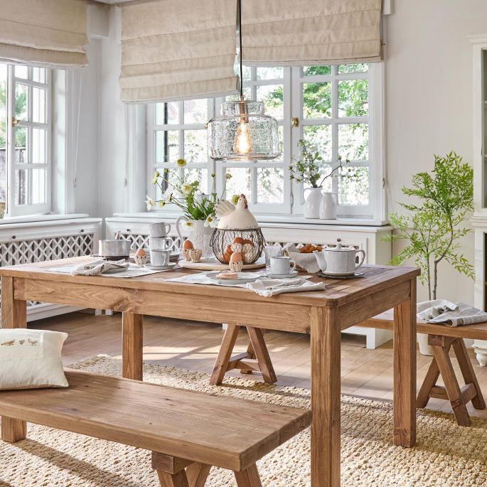 stół rustykalny wielkanoc