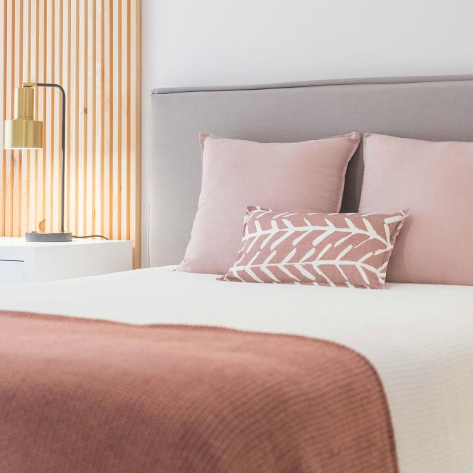 łóżko tapicerowane