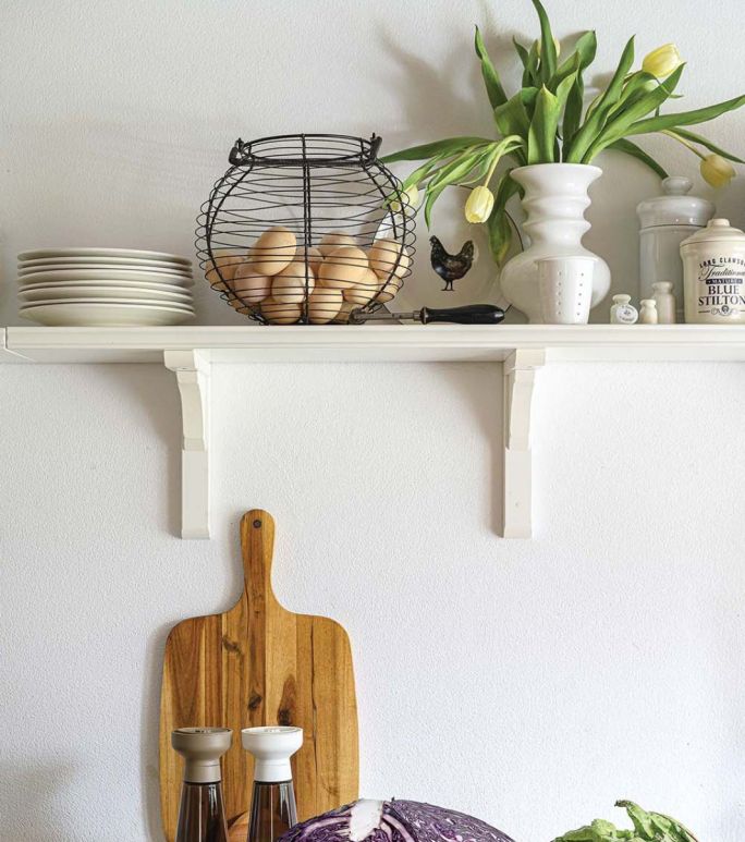 biała półka kuchenna