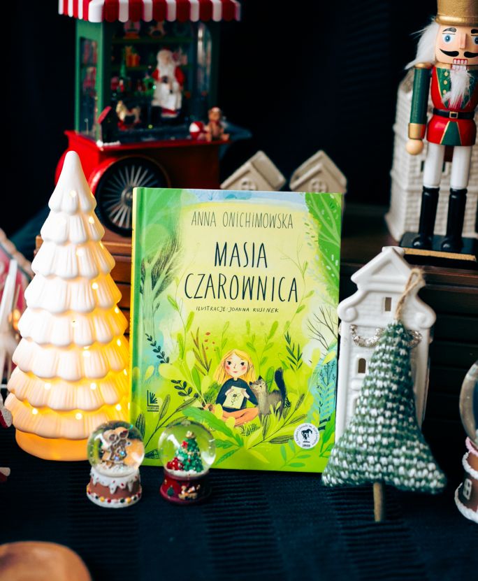 książka o dziewczynce