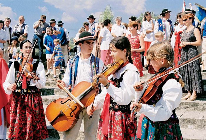 Polskie Ludowe Instrumenty Muzyczne