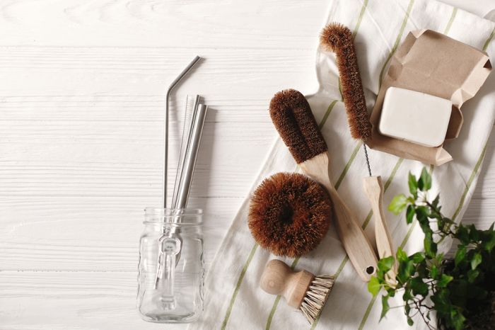 Eko sprzątanie: jak zrobić domowe środki czystości?