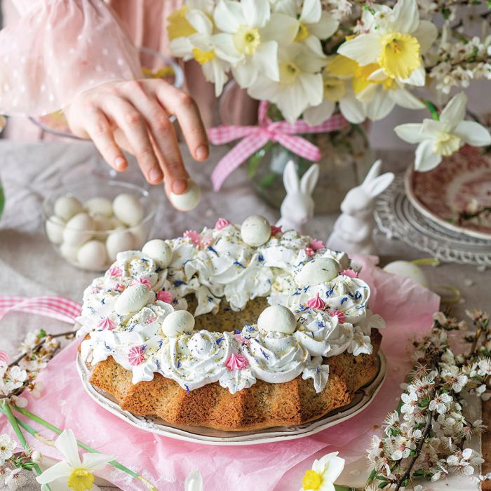 babka wielkanocna z bezikami