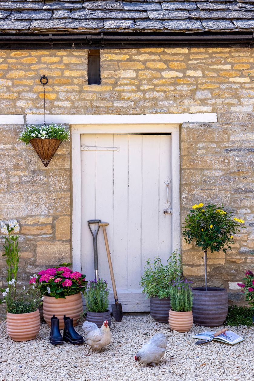 wiosenne dekoracje do ogrodu