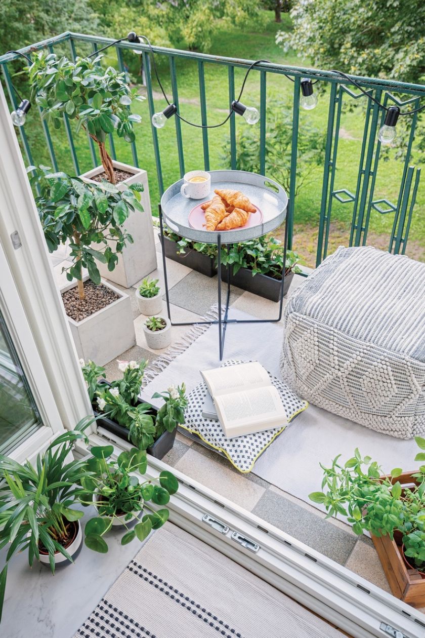 meble na mały balkon w bloku