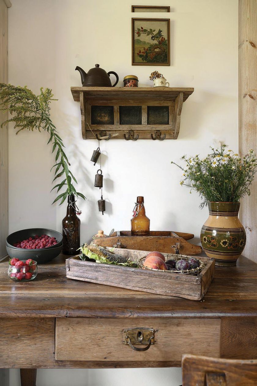 drewniany dom pod miastem