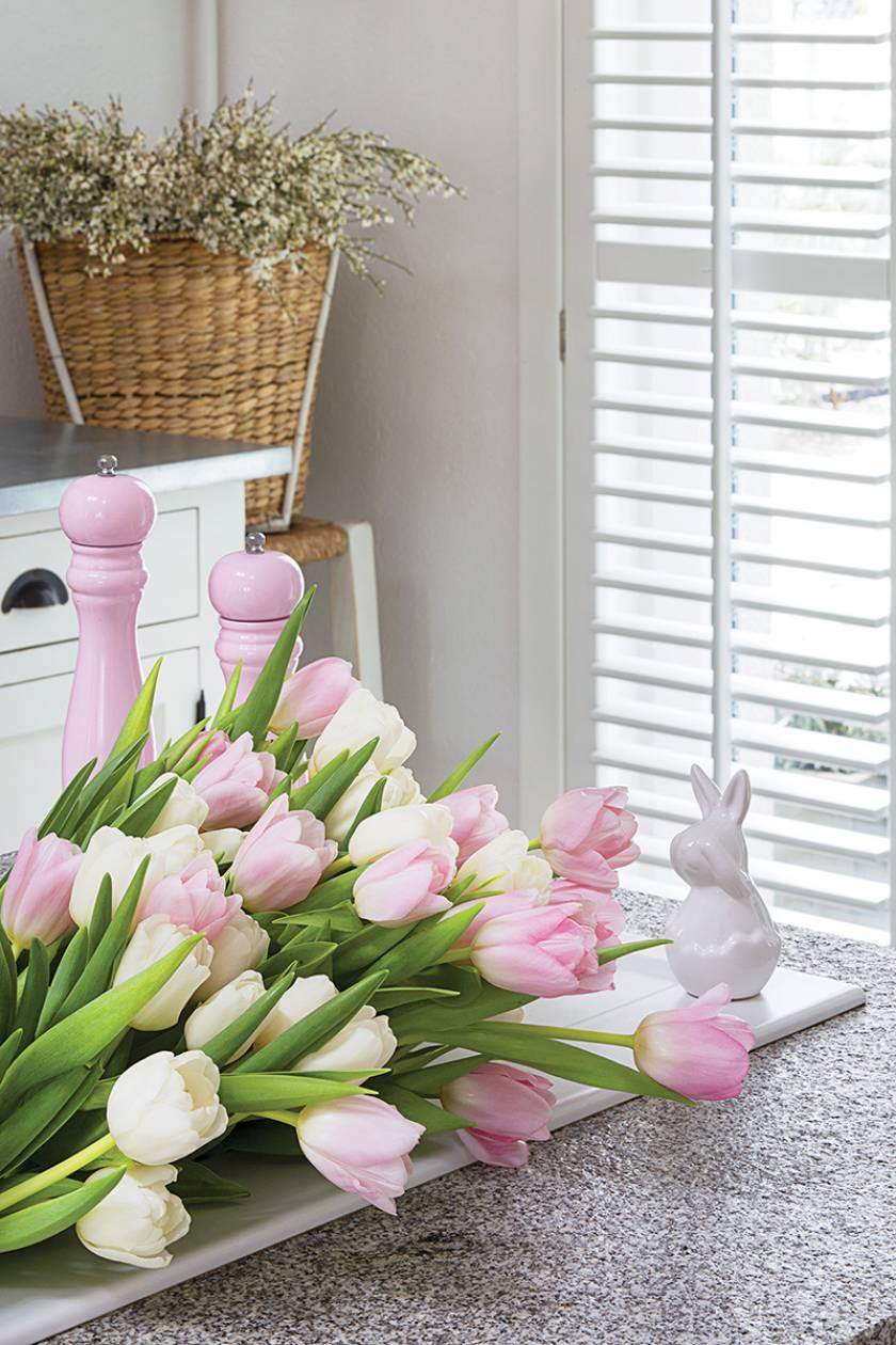 dekoracje wielkanocne tulipany